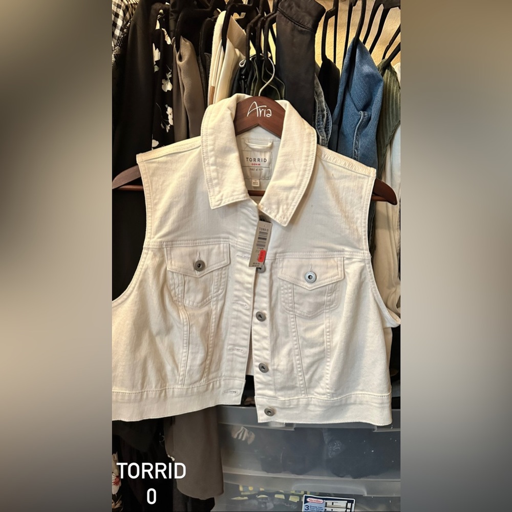 Torrid sleeveless jean jacket